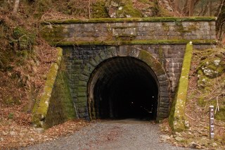 【天城山隧道(通称：旧天城トンネル）】人気アニメのモデルの地にもなっている古いトンネル