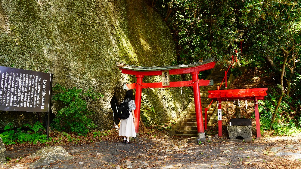 松崎町内をぶらり！松崎海岸近くの「厳島神社」を参拝