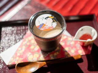【九（いちじく）】伊豆の伝統「長岡芸者」が作るイチゴプリン。甘酸っぱい味にはほんのり文化を感じさせる
