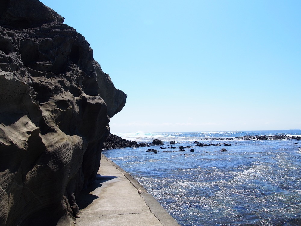 恵比須島は海底火山の名残を感じる場所