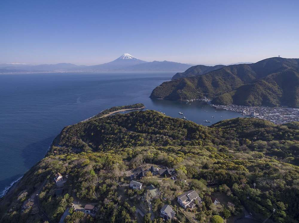 【西伊豆リゾート 雲と風と】ホテル予約サイトの総合ランキング1位！駿河湾と富士山の絶景リゾート