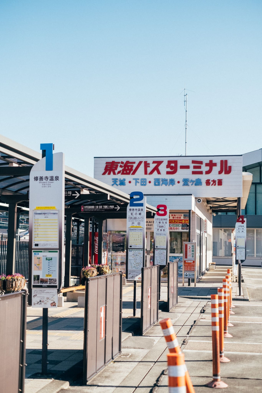 修善寺駅から東海バスで、「河津七滝（かわづななだる）」へ