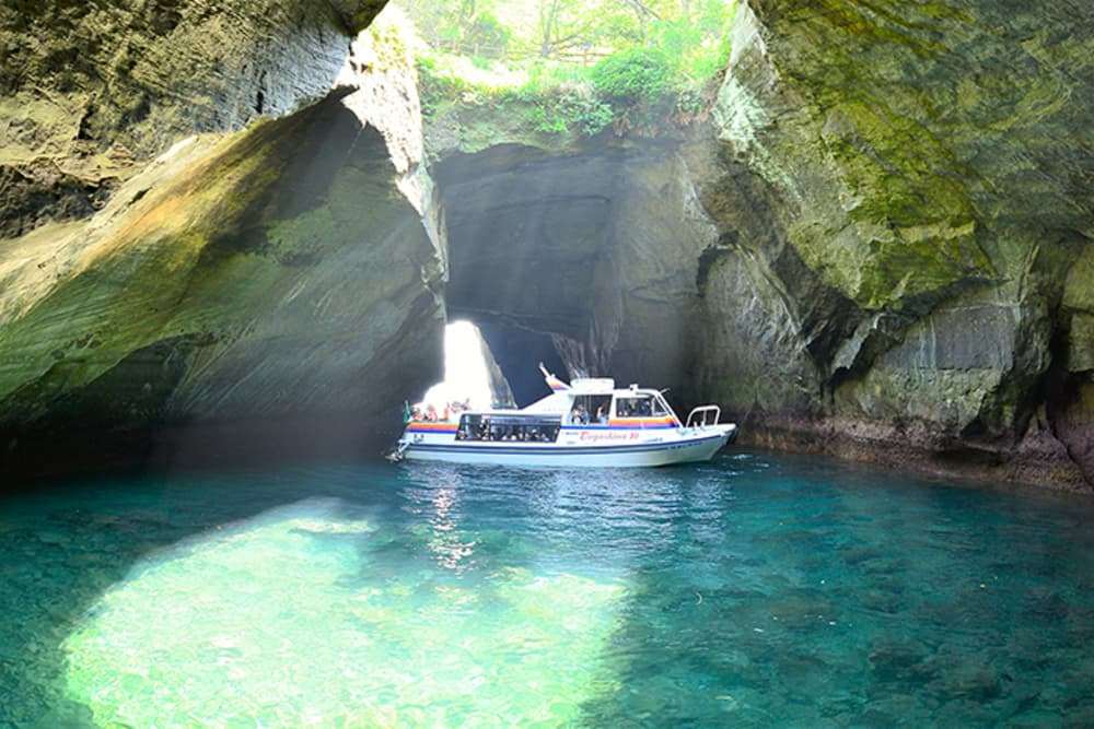 【絶景クルーズ体験】西伊豆・堂ヶ島天窓洞クルーズ