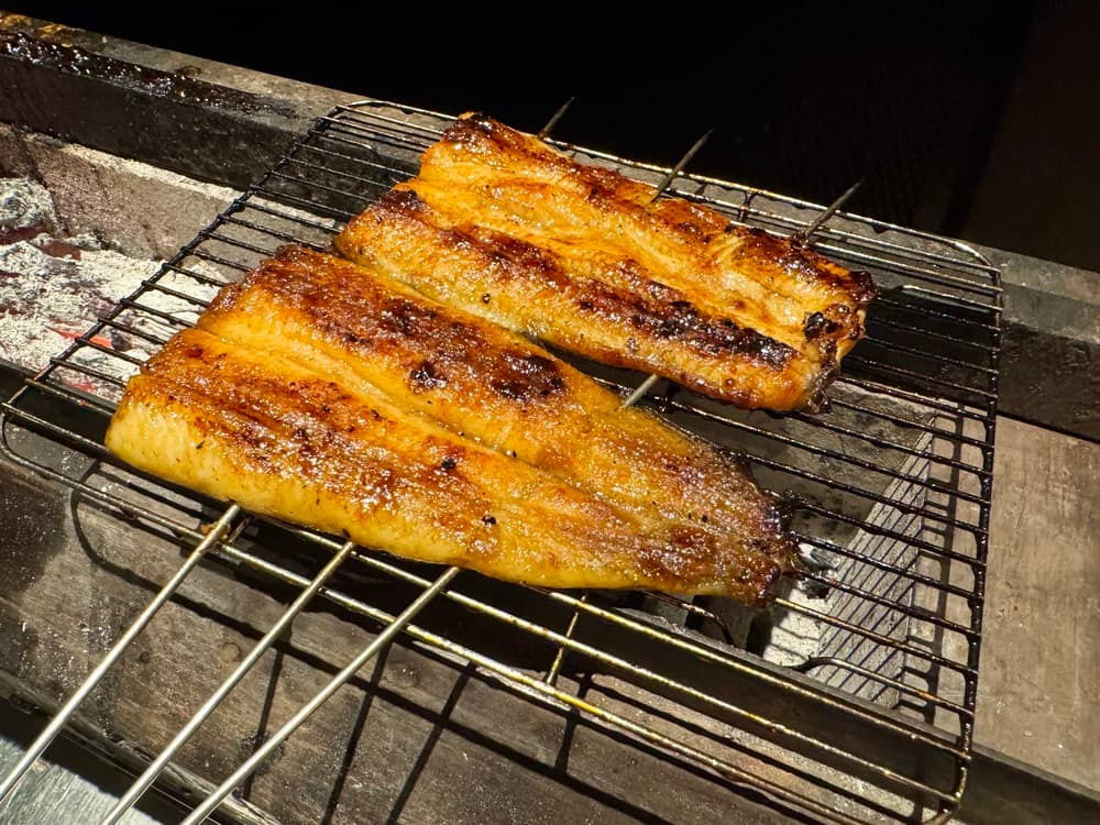 目の前で焼く姿を堪能！五感で楽しめる&ldquo;うな重&rdquo;