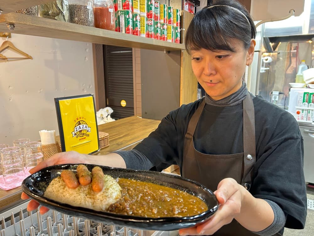 【熱海・三茶カリーZAZA ATAMI】都内人気店が移住し開いた「ZAZA」の魅力