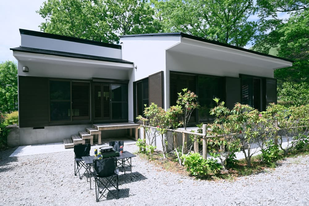 観光の拠点としても、合宿にも便利な一棟貸しの宿泊施設「MIZU NO IE はなれ」