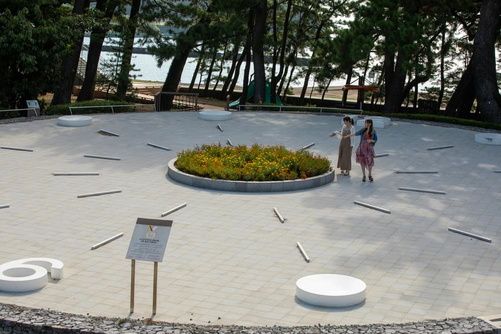 西伊豆・土肥】「世界一の花時計」がリニューアル。公園内に新設の