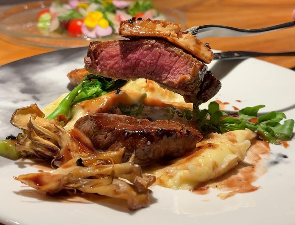 アン・デフィ　国産牛のロッシリーニ風