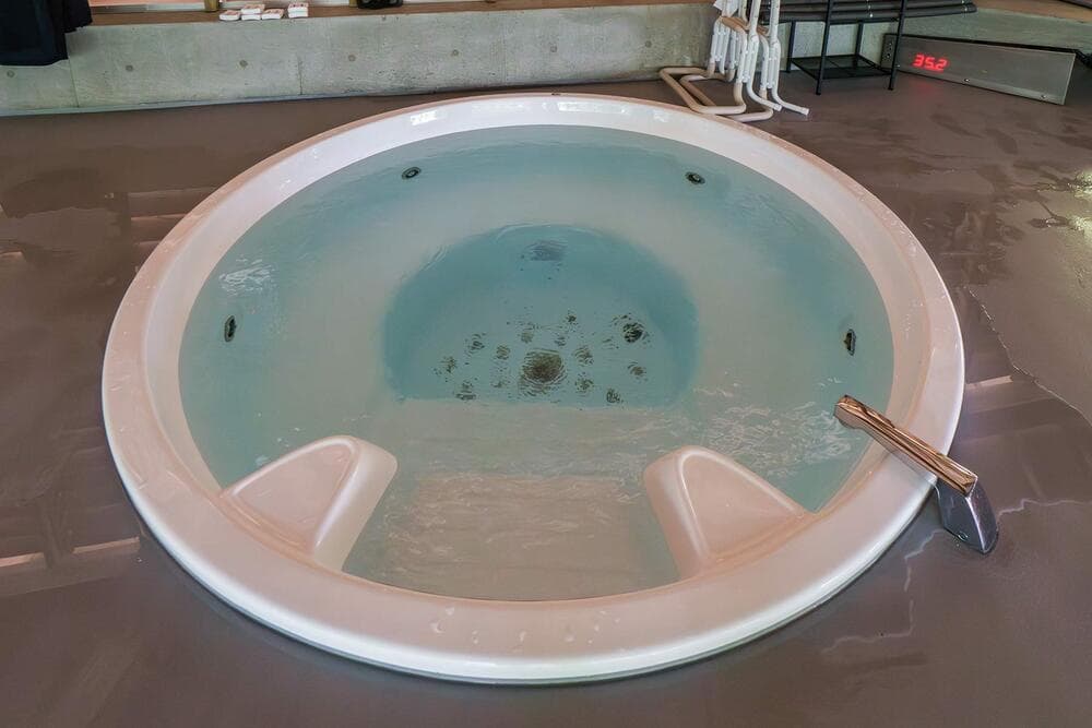 水の家　ジャグジー