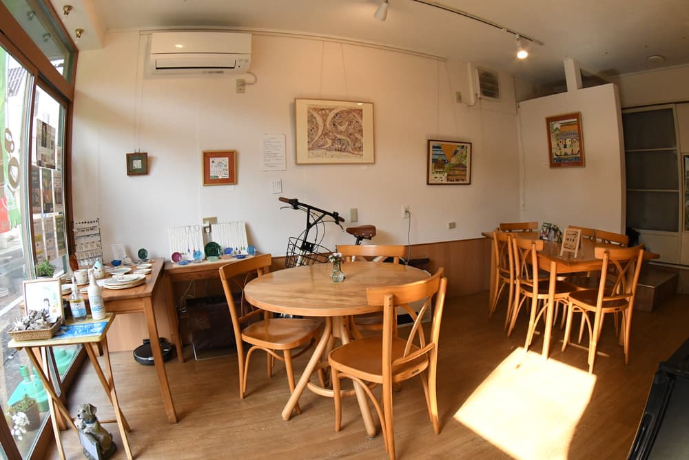 しいの木やま　店内