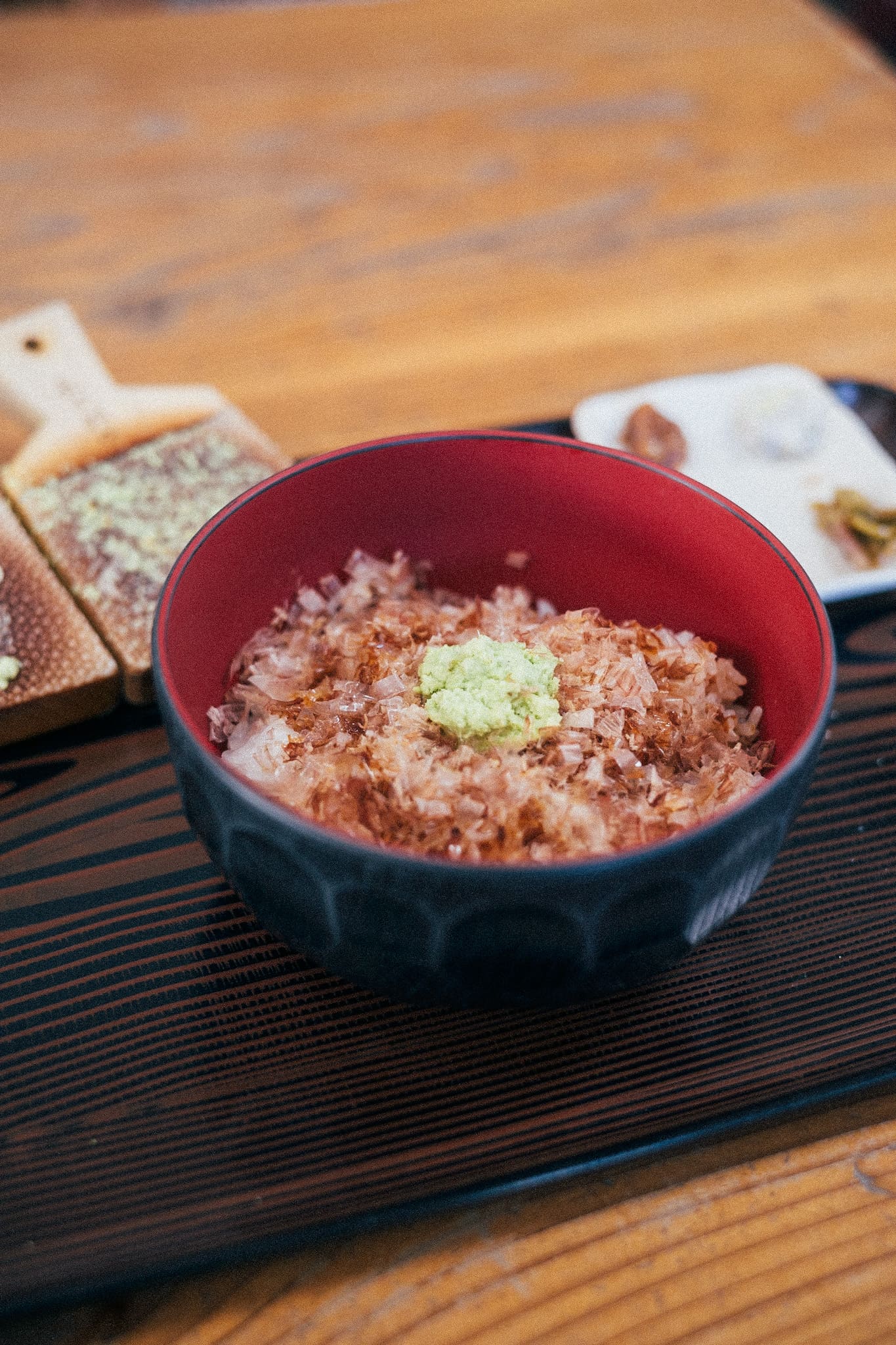 河津名物の「わさび丼」