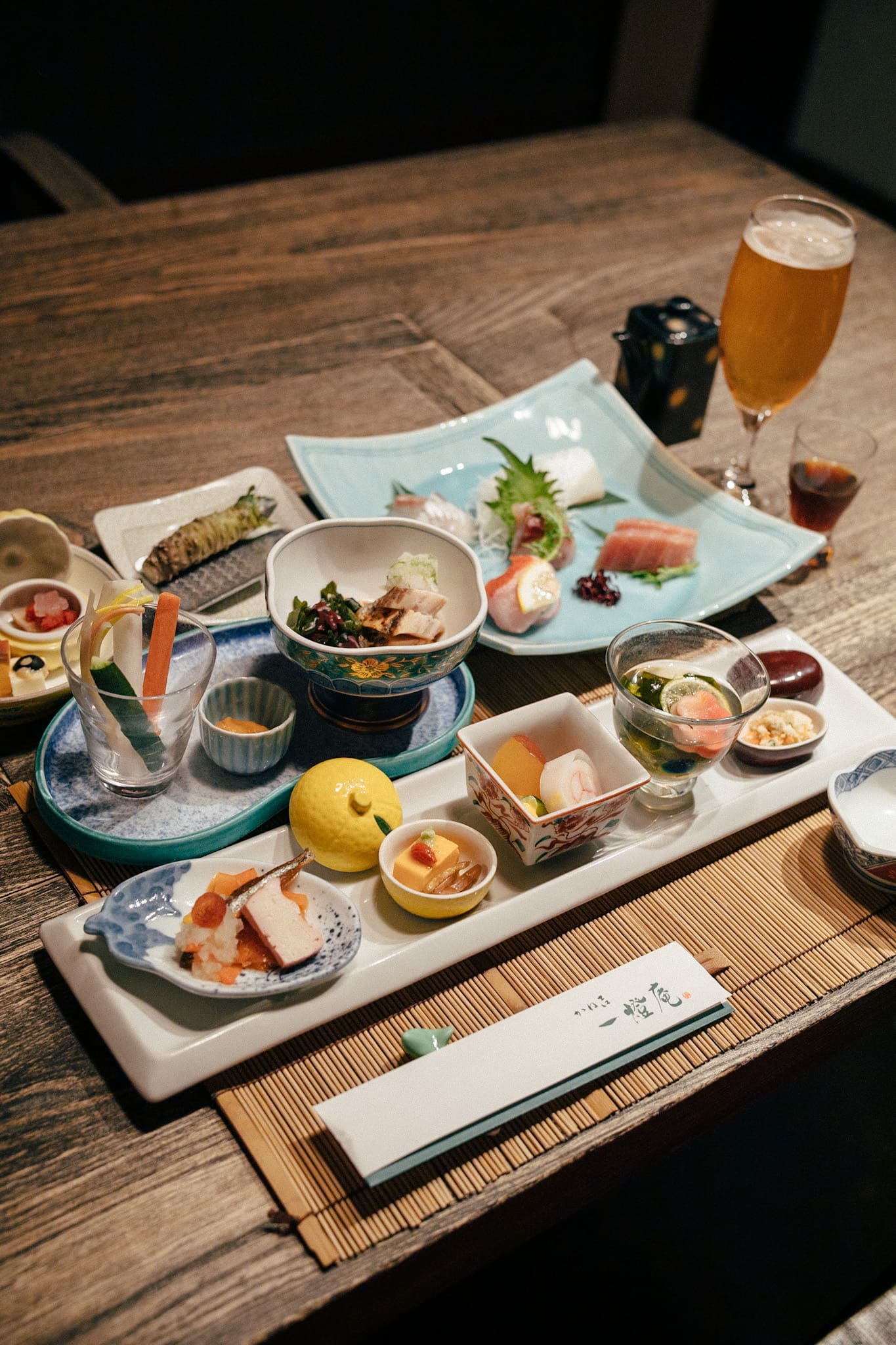 「地産地消」を心がけているという夕食