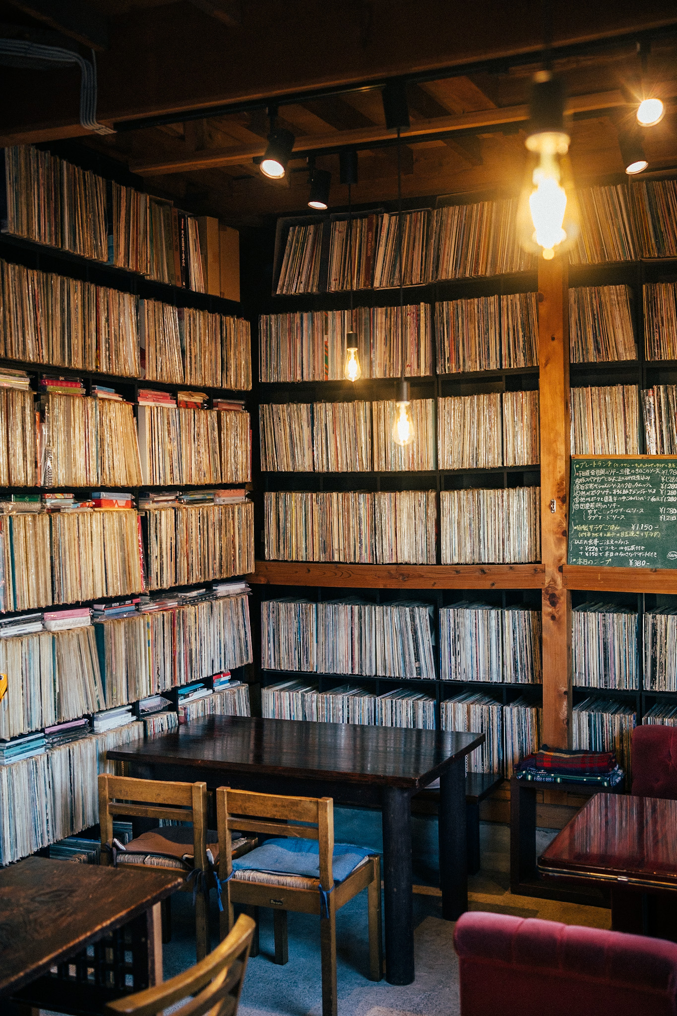 Cafe & Records Delmonico's 店内