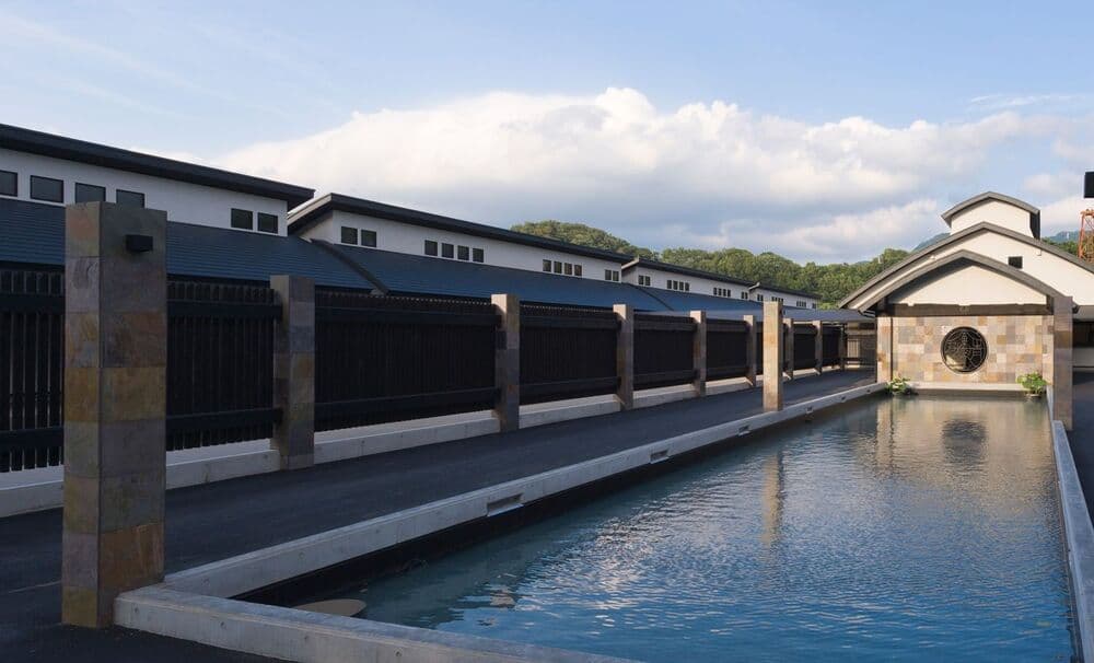 富岳群青 ウォーターガーデンテラス