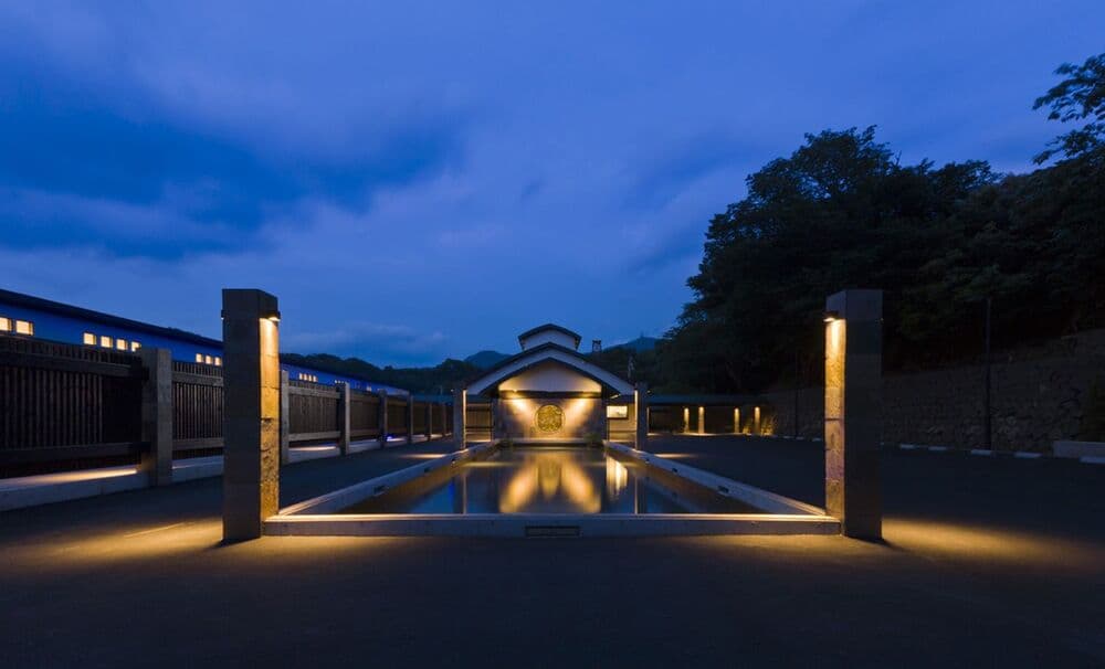 富岳群青 ウォーターガーデンテラス