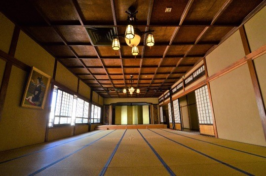 東海館