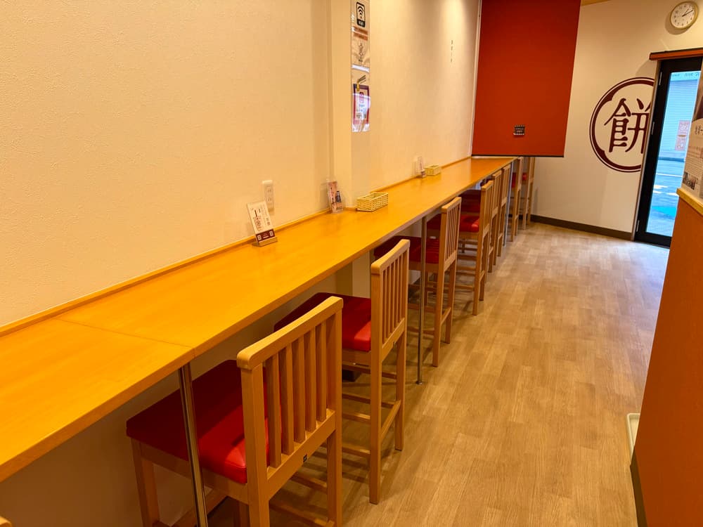 WARABIYA 店内