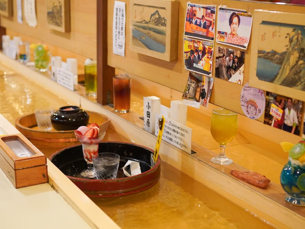 甘味処 どんぐり　「リバーカウンター」