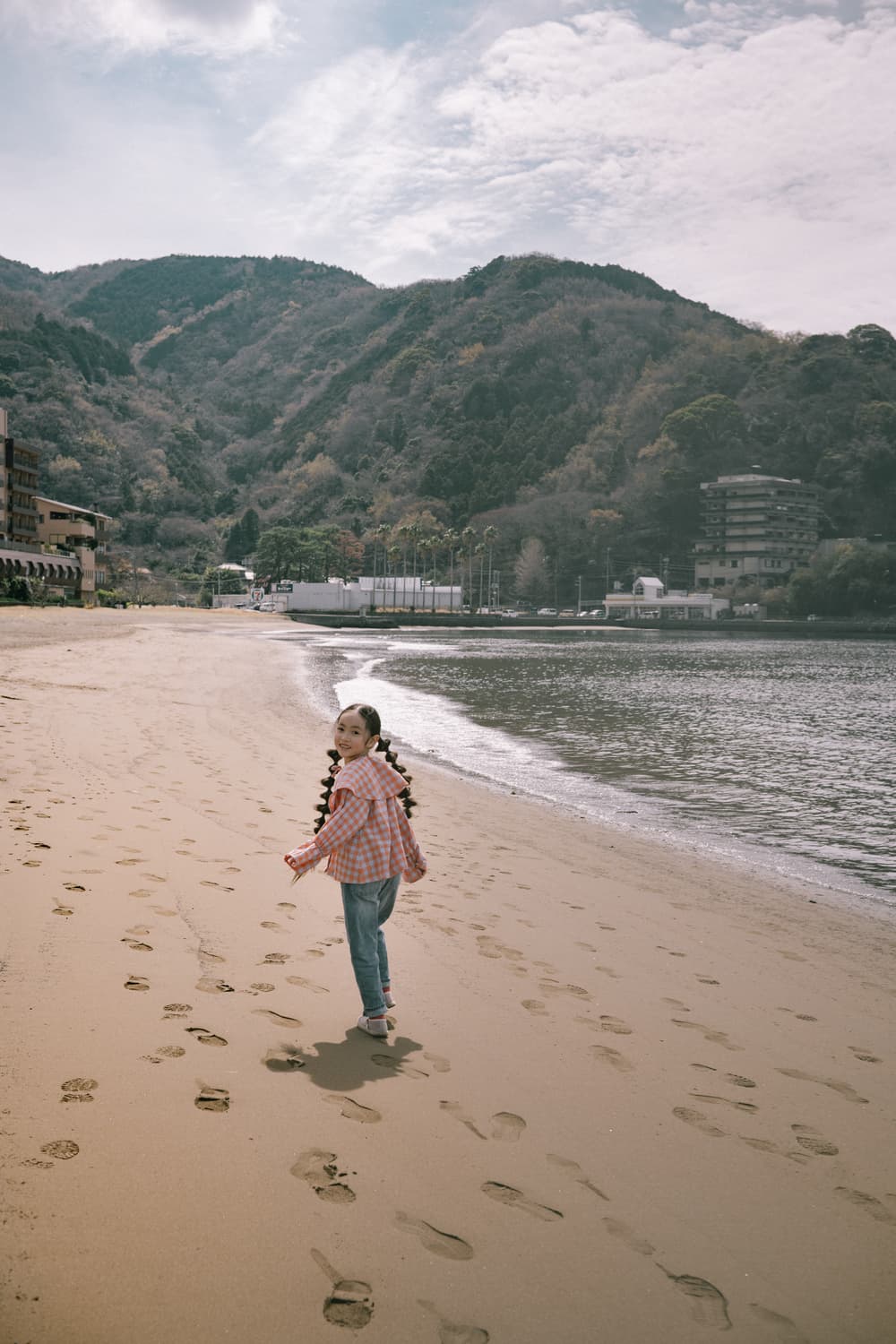 屋形海岸