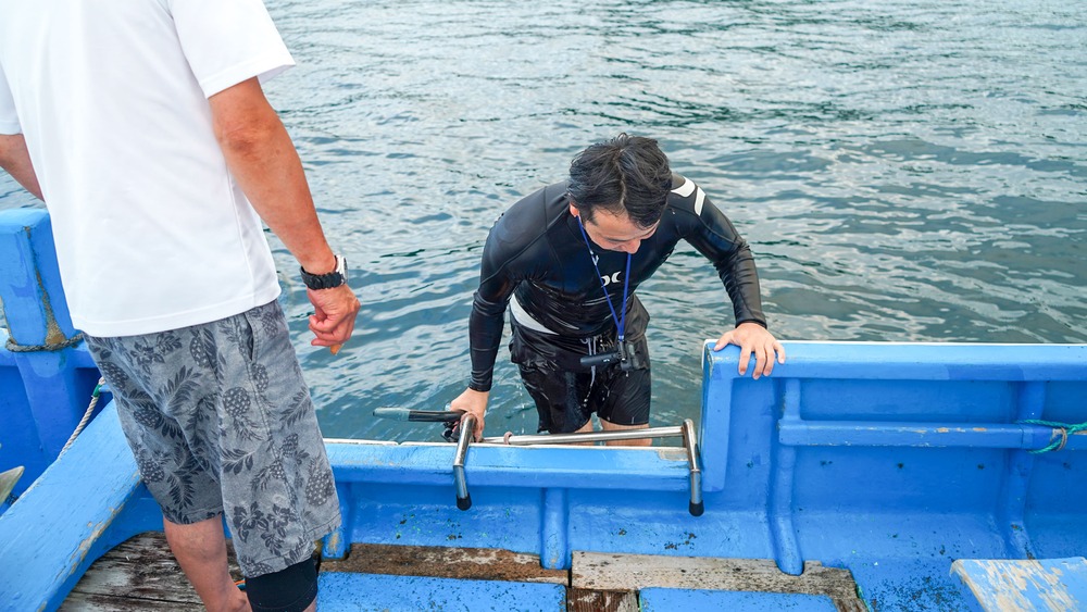 海女さんのサザエ漁】川奈の海に潜り、海女さんのサザエ漁に同行 - COLUMN｜Izu Letters