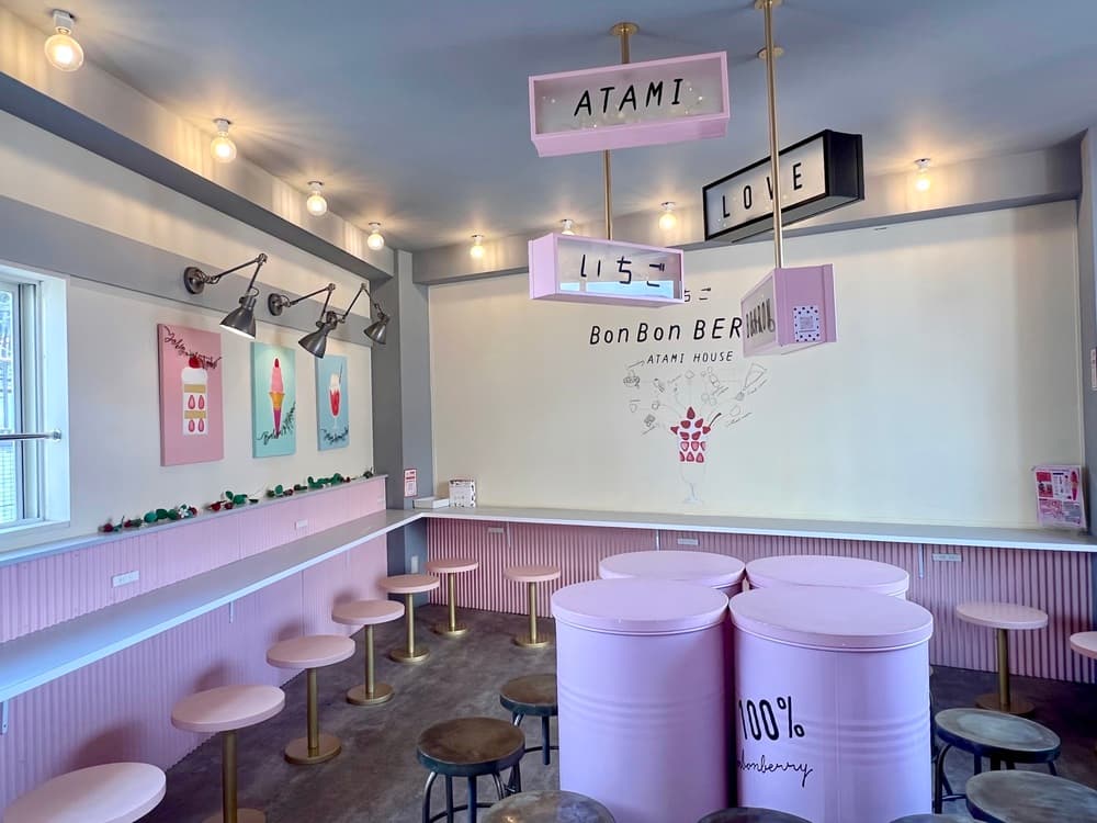 ボンボンベリー イートインスペース