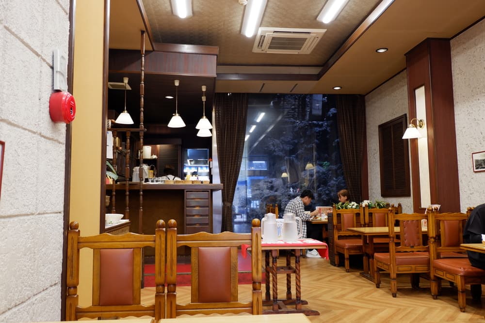 宝亭　店内