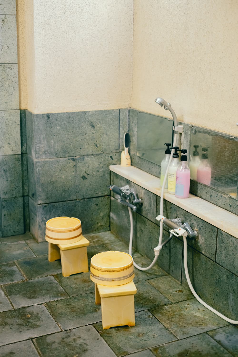 ホテル 志なよし