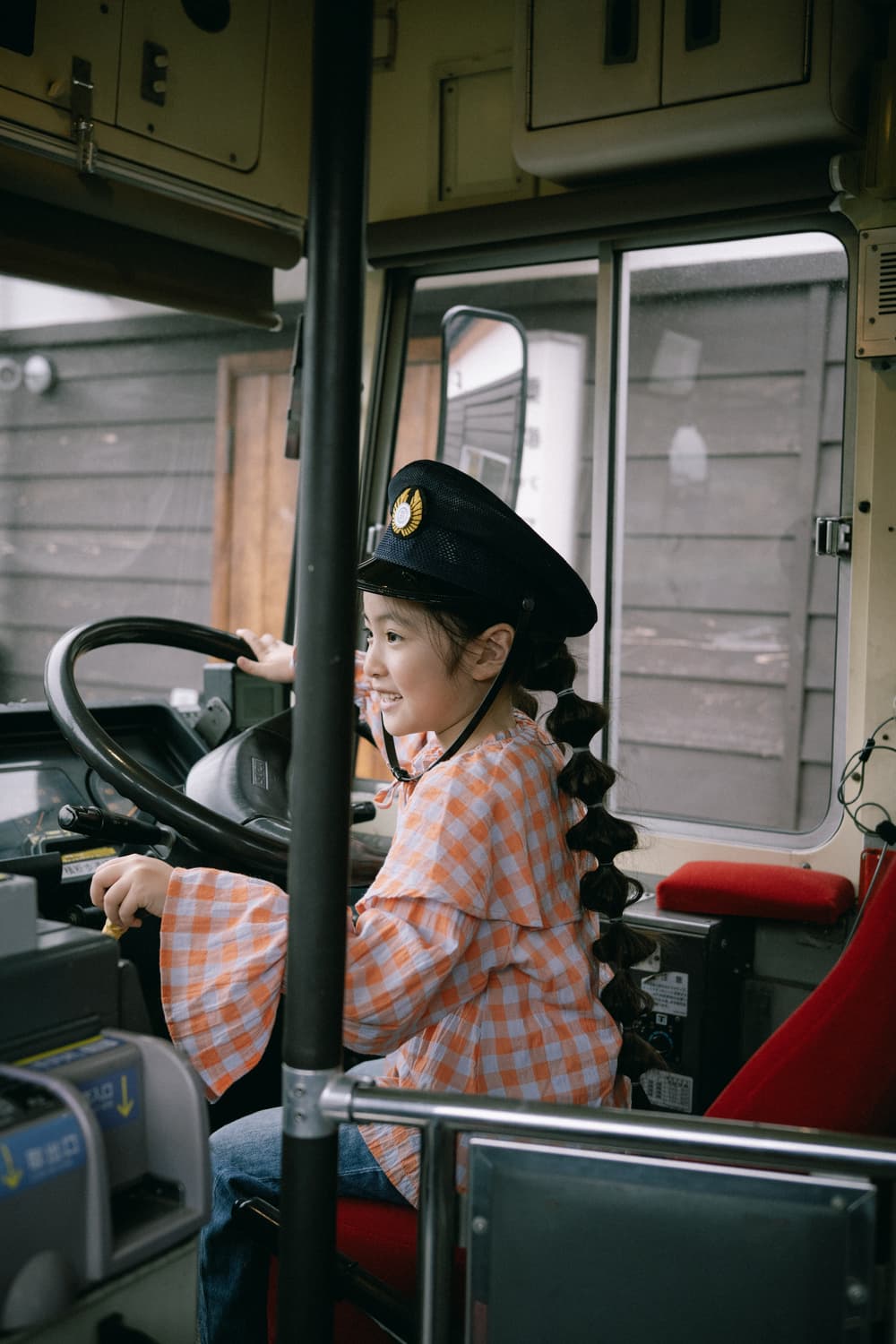 ばすてい　バス車内