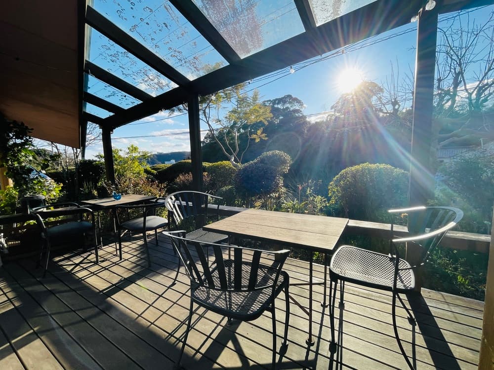 カフェラルゴ テラス席