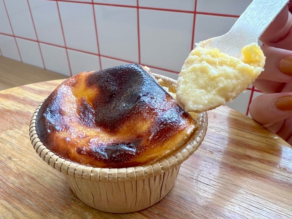 ミルチーズ　半熟バスクチーズケーキ