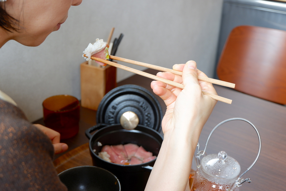 ニチエ　ローストビーフ丼