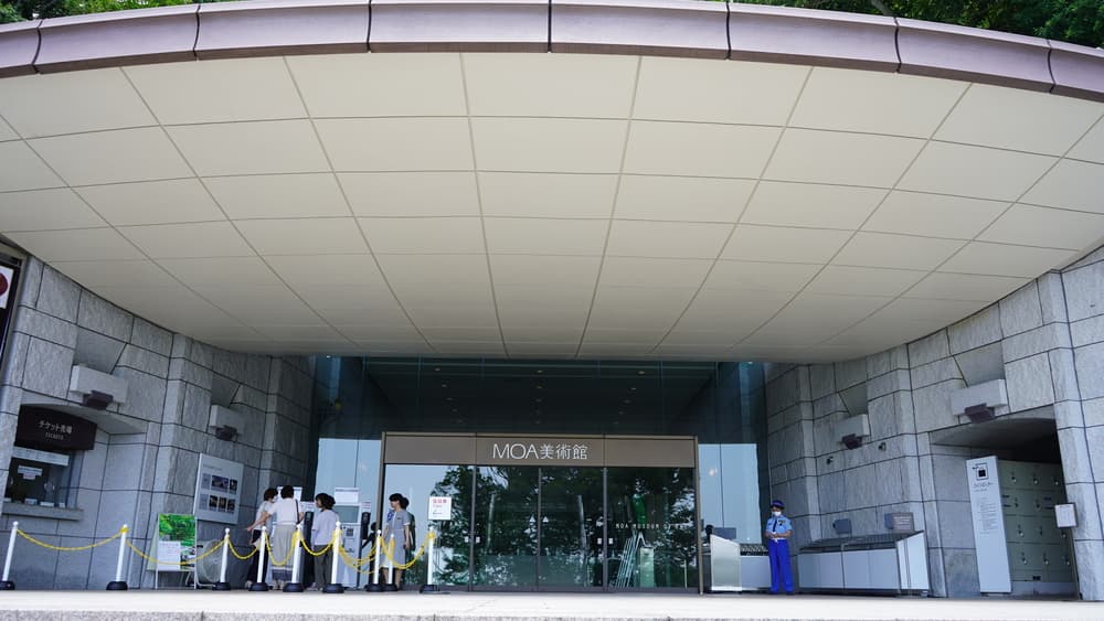 MOA美術館 エスカレーター入り口